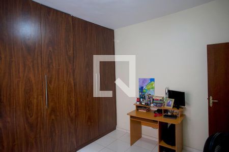 Casa à venda com 236m², 4 quartos e 4 vagas Casa à venda com 236m², 4 quartos e 4 vagasSuite 2