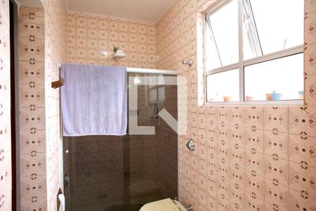 Casa à venda com 236m², 4 quartos e 4 vagas Casa à venda com 236m², 4 quartos e 4 vagasBanheiro da Suíte 2