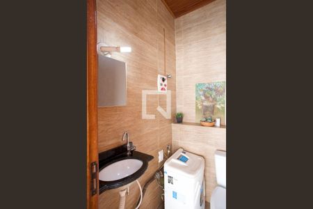 Casa à venda com 236m², 4 quartos e 4 vagas Casa à venda com 236m², 4 quartos e 4 vagasLavabo