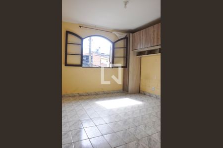 Casa à venda com 170m², 3 quartos e 4 vagasDetalhe - Quarto 01 com Suíte