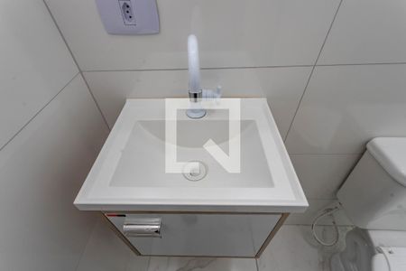 Banheiro de kitnet/studio para alugar com 1 quarto, 25m² em Taboão, Diadema