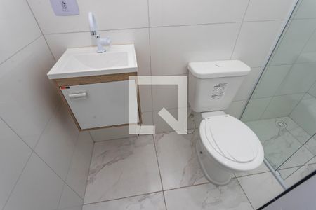 Banheiro de kitnet/studio para alugar com 1 quarto, 25m² em Taboão, Diadema