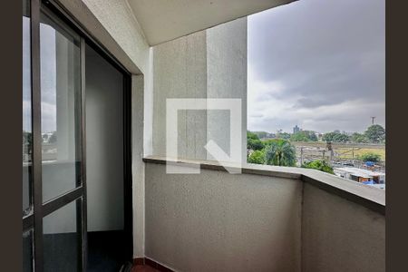 Sacada  de apartamento à venda com 2 quartos, 65m² em Nova Piraju, São Paulo