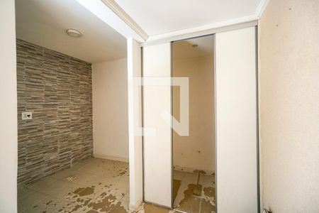 Casa à venda com 300m², 4 quartos e 4 vagas Casa à venda com 300m², 4 quartos e 4 vagasÁrea de serviço