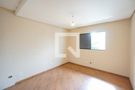 Casa à venda com 300m², 4 quartos e 4 vagas Casa à venda com 300m², 4 quartos e 4 vagasQuarto 02