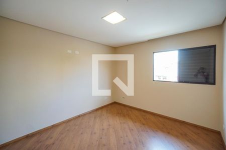 Casa à venda com 300m², 4 quartos e 4 vagas Casa à venda com 300m², 4 quartos e 4 vagasSuíte