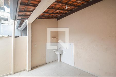 Casa para alugar com 115m², 2 quartos e 1 vaga Casa para alugar com 115m², 2 quartos e 1 vagaÁrea de Serviço