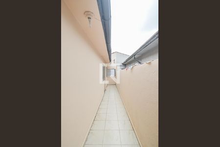 Casa para alugar com 115m², 2 quartos e 1 vaga Casa para alugar com 115m², 2 quartos e 1 vagaCorredor
