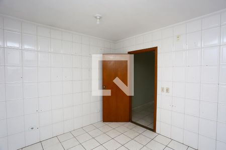 Casa à venda com 95m², 3 quartos e 2 vagas Casa à venda com 95m², 3 quartos e 2 vagascozinha