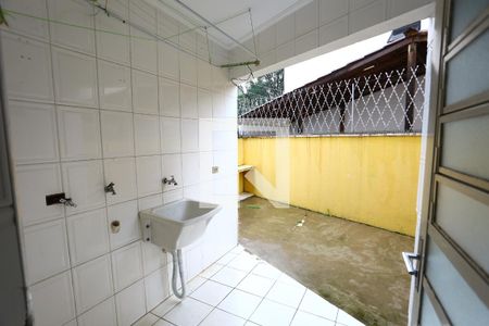 Casa à venda com 95m², 3 quartos e 2 vagas Casa à venda com 95m², 3 quartos e 2 vagasÁrea de Serviço