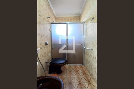 Casa à venda com 241m², 3 quartos e 4 vagas Casa à venda com 241m², 3 quartos e 4 vagasBanheiro