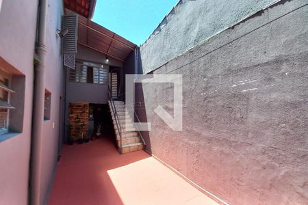 Casa à venda com 241m², 3 quartos e 4 vagas Casa à venda com 241m², 3 quartos e 4 vagasQuintal