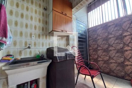 Casa à venda com 241m², 3 quartos e 4 vagas Casa à venda com 241m², 3 quartos e 4 vagasÁrea de Serviço