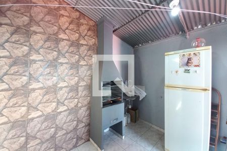 Casa à venda com 241m², 3 quartos e 4 vagas Casa à venda com 241m², 3 quartos e 4 vagasÁrea comum - Churrasqueira