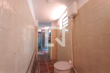 Casa à venda com 241m², 3 quartos e 4 vagas Casa à venda com 241m², 3 quartos e 4 vagasBanheiro de serviço