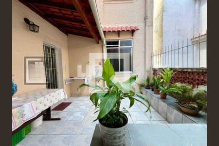 Apartamento à venda com 58m², 2 quartos e sem vaga