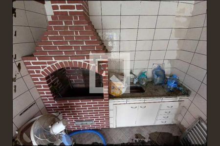 Casa à venda com 220m², 3 quartos e 1 vaga