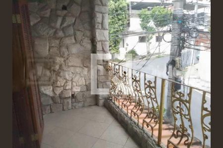 Casa à venda com 341m², 4 quartos e sem vaga