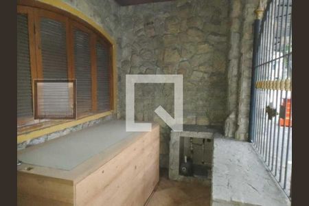 Casa à venda com 341m², 4 quartos e sem vaga