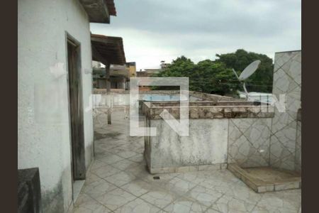 Casa à venda com 341m², 4 quartos e sem vaga