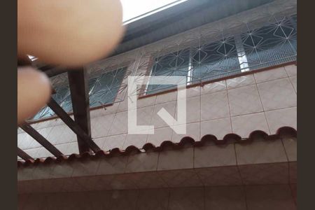 Casa à venda com 102m², 4 quartos e sem vaga