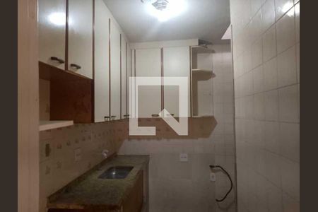 Casa à venda com 102m², 4 quartos e sem vaga