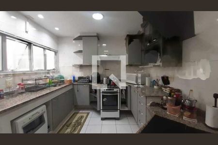 Apartamento à venda com 207m², 4 quartos e 2 vagas