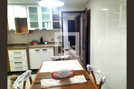 Apartamento à venda com 150m², 4 quartos e 2 vagas
