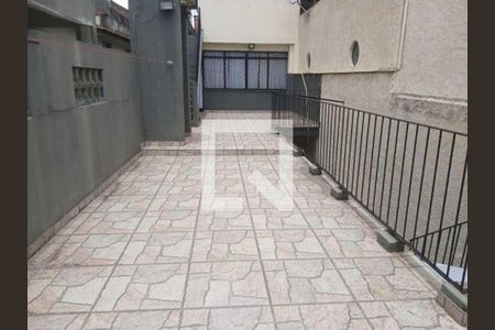 Casa à venda com 319m², 4 quartos e 2 vagas