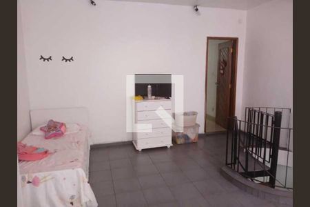 Casa à venda com 319m², 4 quartos e 2 vagas