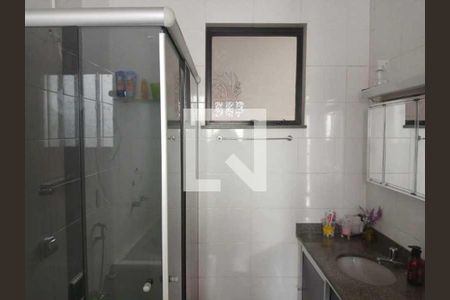 Casa à venda com 319m², 4 quartos e 2 vagas