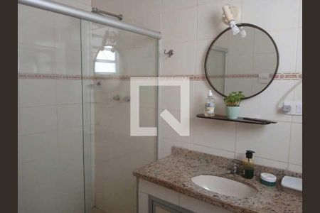 Casa à venda com 319m², 4 quartos e 2 vagas