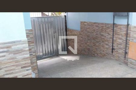 Casa à venda com 239m², 2 quartos e 1 vaga