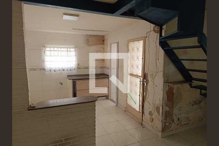 Casa à venda com 146m², 4 quartos e 2 vagas