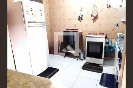 Casa à venda com 100m², 3 quartos e 4 vagas