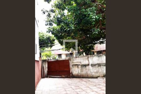 Casa à venda com 100m², 3 quartos e 4 vagas