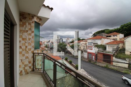 Casa à venda com 419m², 5 quartos e 6 vagasQuarto 3 - Varanda