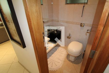 Casa à venda com 419m², 5 quartos e 6 vagasLavabo