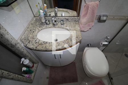 Casa à venda com 419m², 5 quartos e 6 vagasQuarto 3 - Banheiro