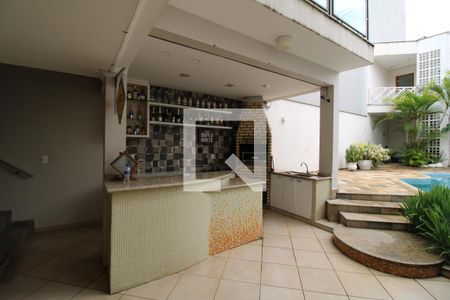 Casa à venda com 419m², 5 quartos e 6 vagasÁrea Comum