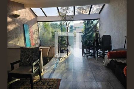 Apartamento à venda com 596m², 4 quartos e 2 vagas