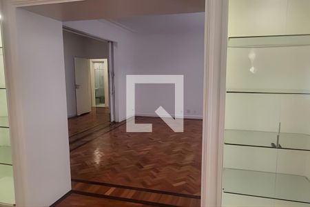 Apartamento à venda com 193m², 3 quartos e sem vaga