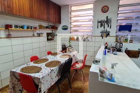 Casa à venda com 546m², 5 quartos e 2 vagas