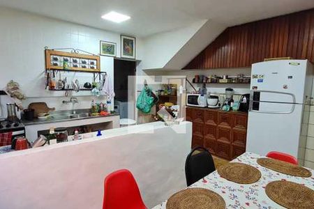 Casa à venda com 546m², 5 quartos e 2 vagas