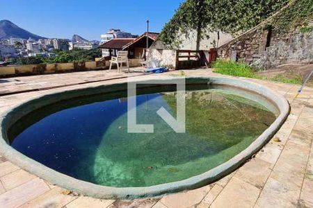 Casa à venda com 546m², 5 quartos e 2 vagas