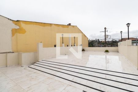 Casa à venda com 280m², 5 quartos e 3 vagas Casa à venda com 280m², 5 quartos e 3 vagasVaranda