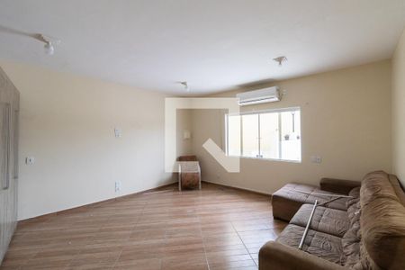 Casa à venda com 280m², 5 quartos e 3 vagas Casa à venda com 280m², 5 quartos e 3 vagasSuíte