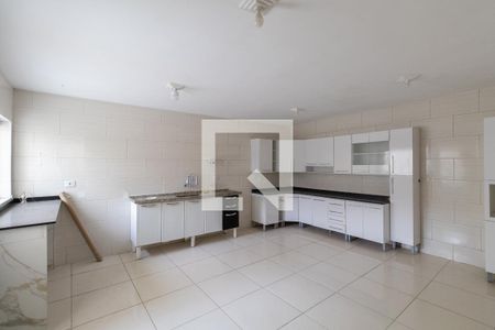 Casa à venda com 280m², 5 quartos e 3 vagas Casa à venda com 280m², 5 quartos e 3 vagasCozinha