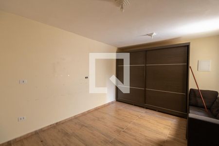 Casa à venda com 280m², 5 quartos e 3 vagas Casa à venda com 280m², 5 quartos e 3 vagasQuarto 4