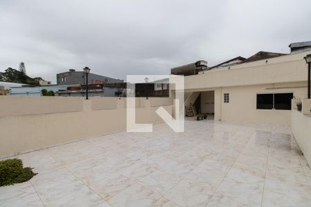 Casa à venda com 280m², 5 quartos e 3 vagas Casa à venda com 280m², 5 quartos e 3 vagasVaranda